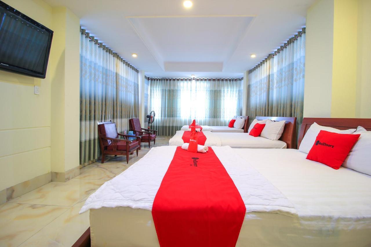 Hotel Reddoorz Plus @ Dong Den Street Ho-Chi-Minh-Stadt Exterior foto