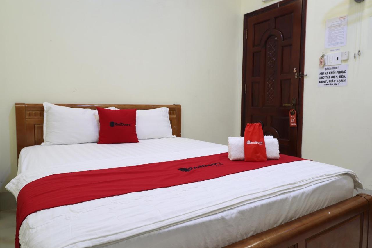 Hotel Reddoorz Plus @ Dong Den Street Ho-Chi-Minh-Stadt Exterior foto