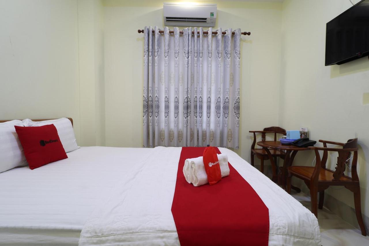 Hotel Reddoorz Plus @ Dong Den Street Ho-Chi-Minh-Stadt Exterior foto